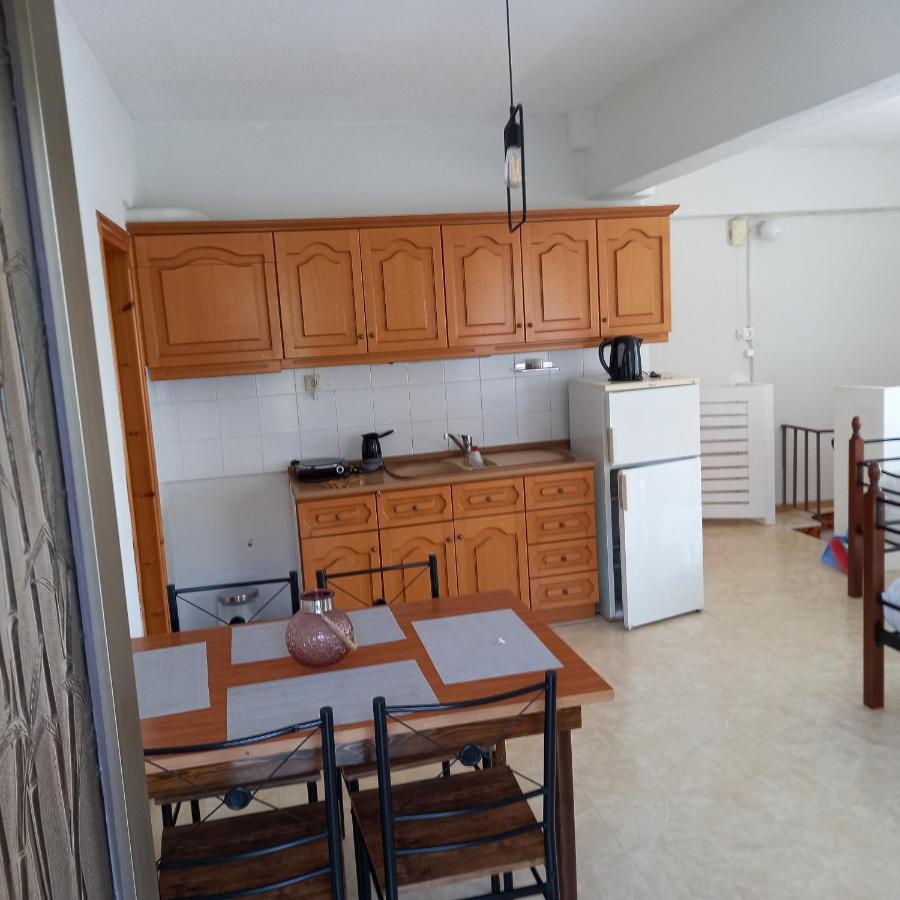 Μαρου Rooms Olympiakí Aktí 외부 사진