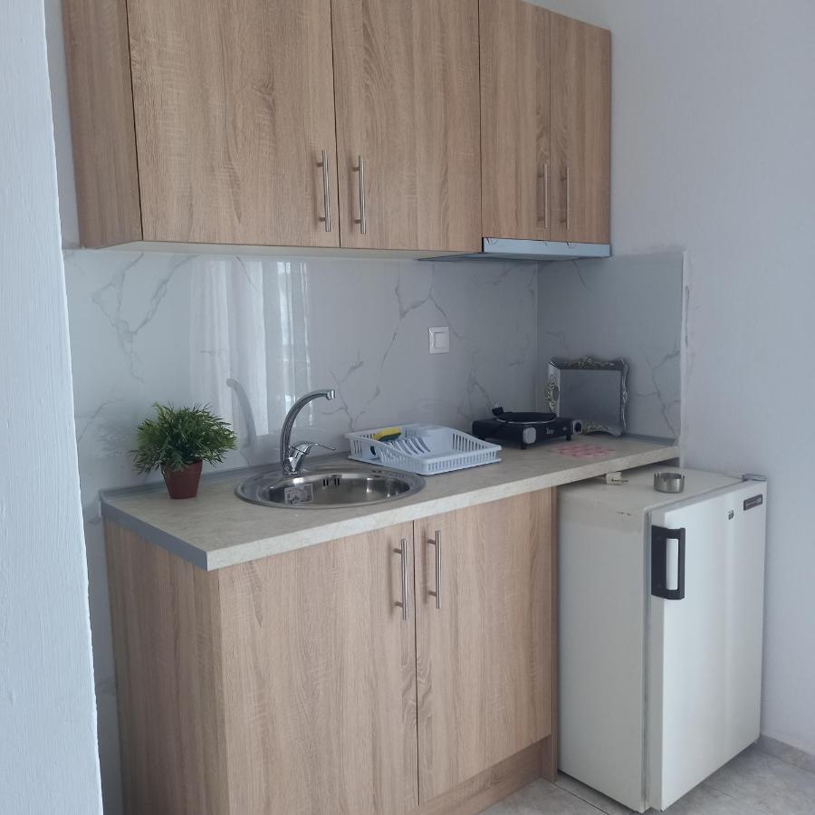 Μαρου Rooms Olympiakí Aktí 외부 사진