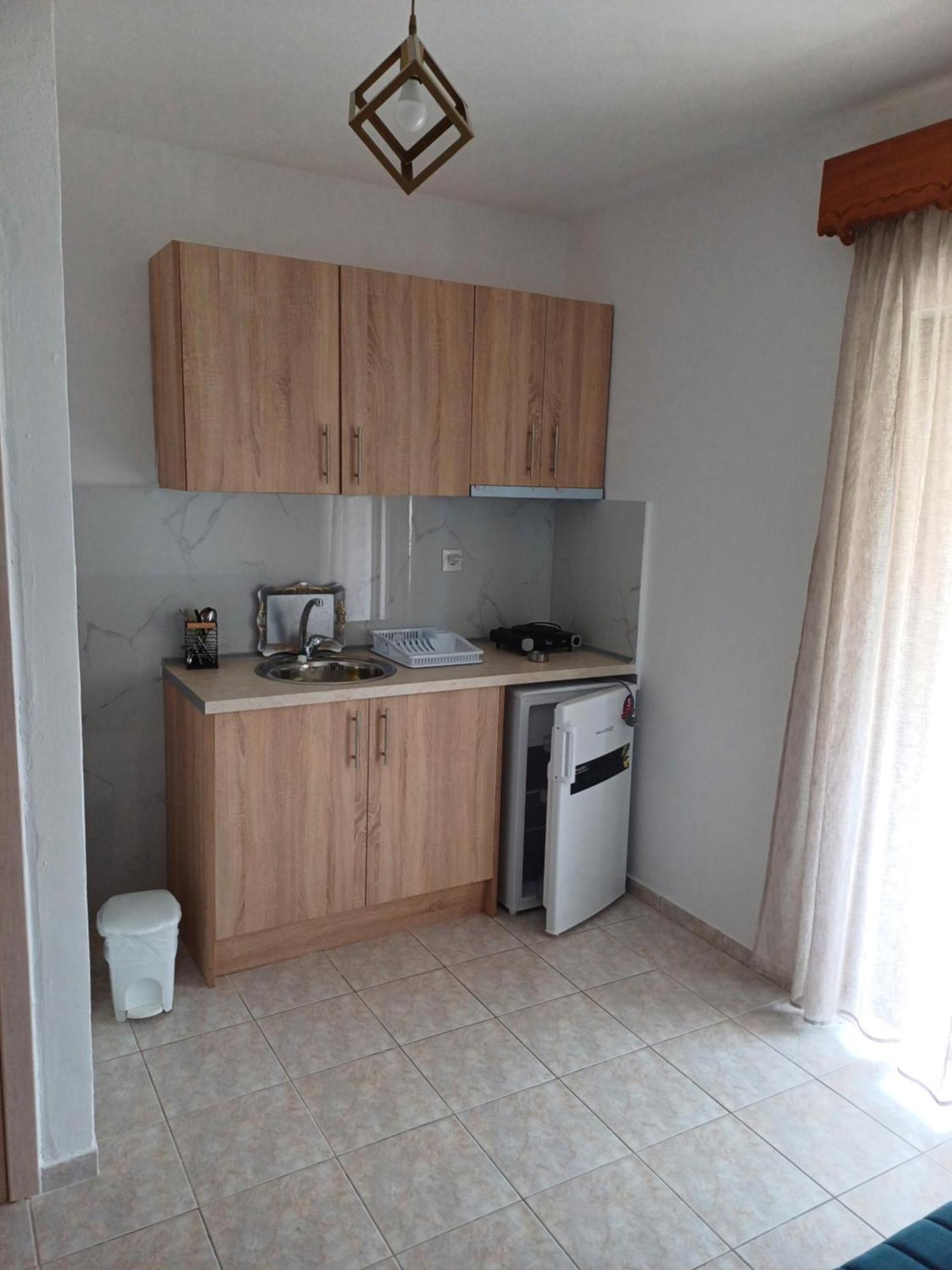 Μαρου Rooms Olympiakí Aktí 외부 사진