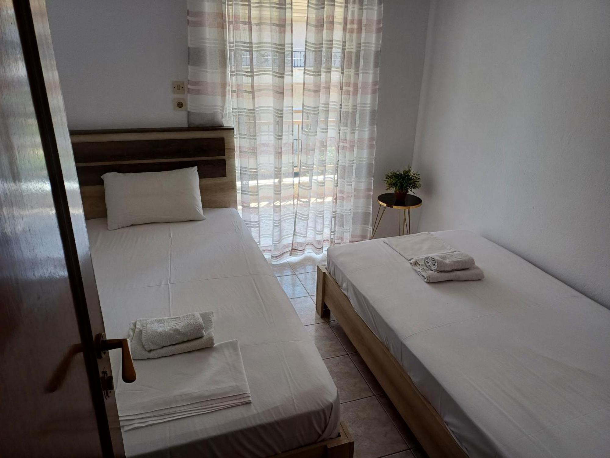 Μαρου Rooms Olympiakí Aktí 외부 사진